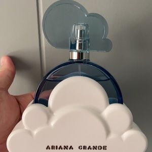 Ariana Grande Cloud Eau De Parfum